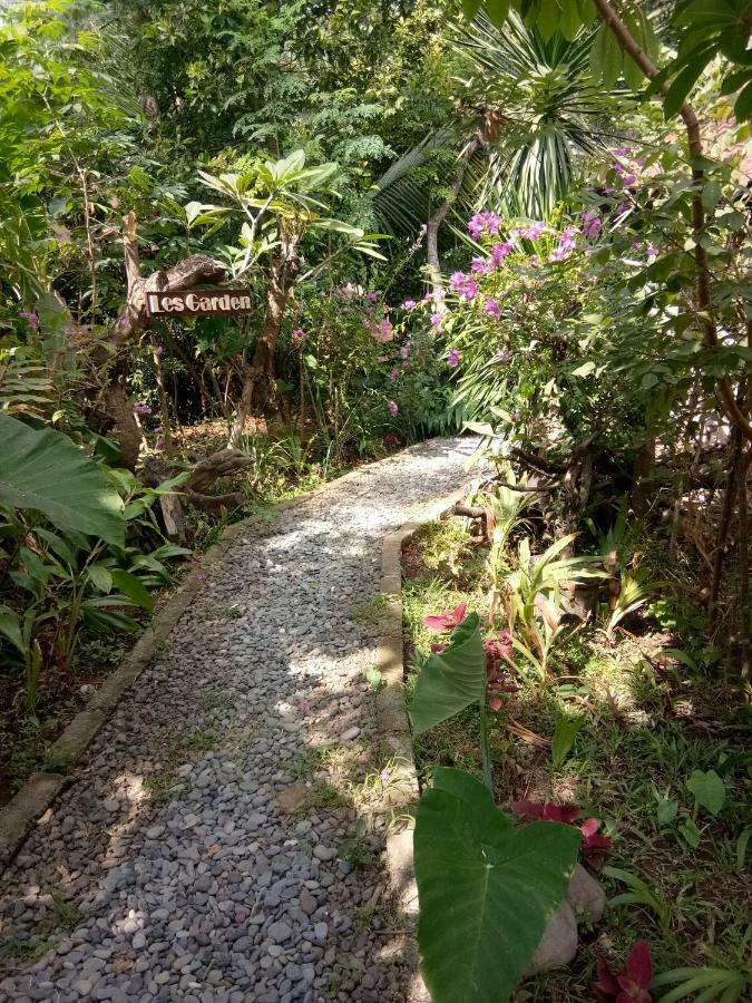 Les Garden Villa Tejakula Bagian luar foto